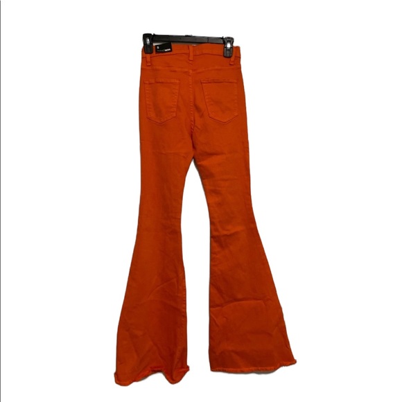 Fashion Nova ripped Flare/wide leg Jeans - Picture 4 of 8